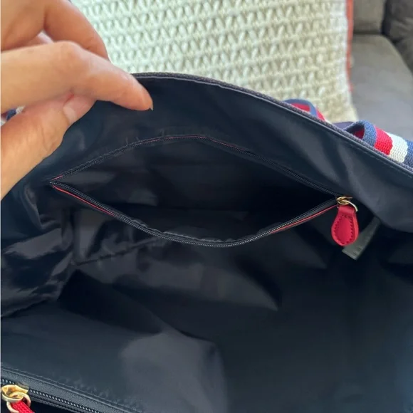 Tommy Hilfiger Black Tote and Wallet Set with Red and White Straps - Picture 12 of 12